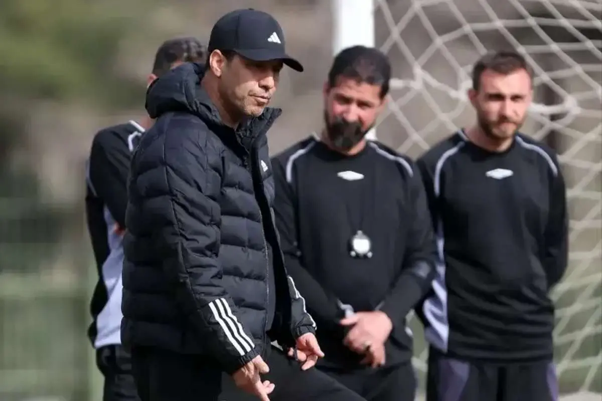 غیبت سه ستاره گل گهر مقابل پرسپولیس 1 غیبت سه ستاره گل گهر مقابل پرسپولیس