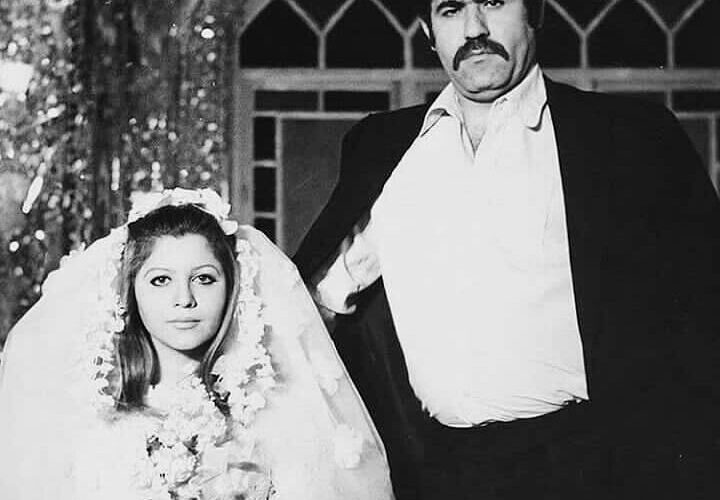 "سر سایه" کار خود را با بازی در نقش "سایه" در پرده بزرگ به مدت نیم قرن آغاز کرد. از «آقای هالو» تا «شاه نکش» با چهره استخوانی و نگاه چشمگیرش