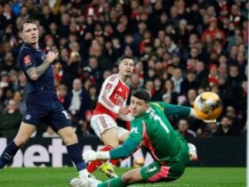 جشن گل آرسنال در یک نیمه; کوهنوردی مانند نوشیدن آب است