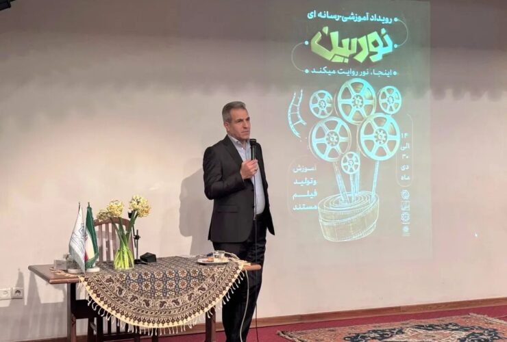 در دنیا به ندرت پیش می آید که یک مستندساز از مدرسه هنری فارغ التحصیل شود.