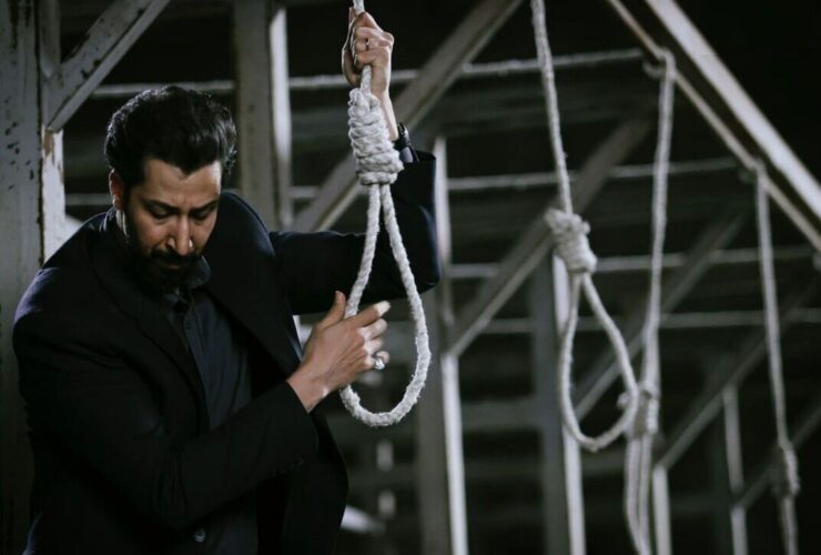 کسب اعتماد به نفس و سهیم شدن درد واقعی مهاجران با پوشیدن لباس افغانی