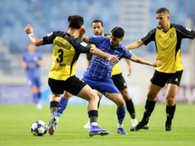 اردنی ها برای استقلال شعار می دهند 8 اردنی ها برای استقلال شعار می دهند