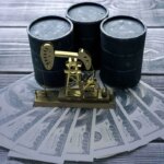 فروش نفت ایران رکورد زد اما پول نرسید!