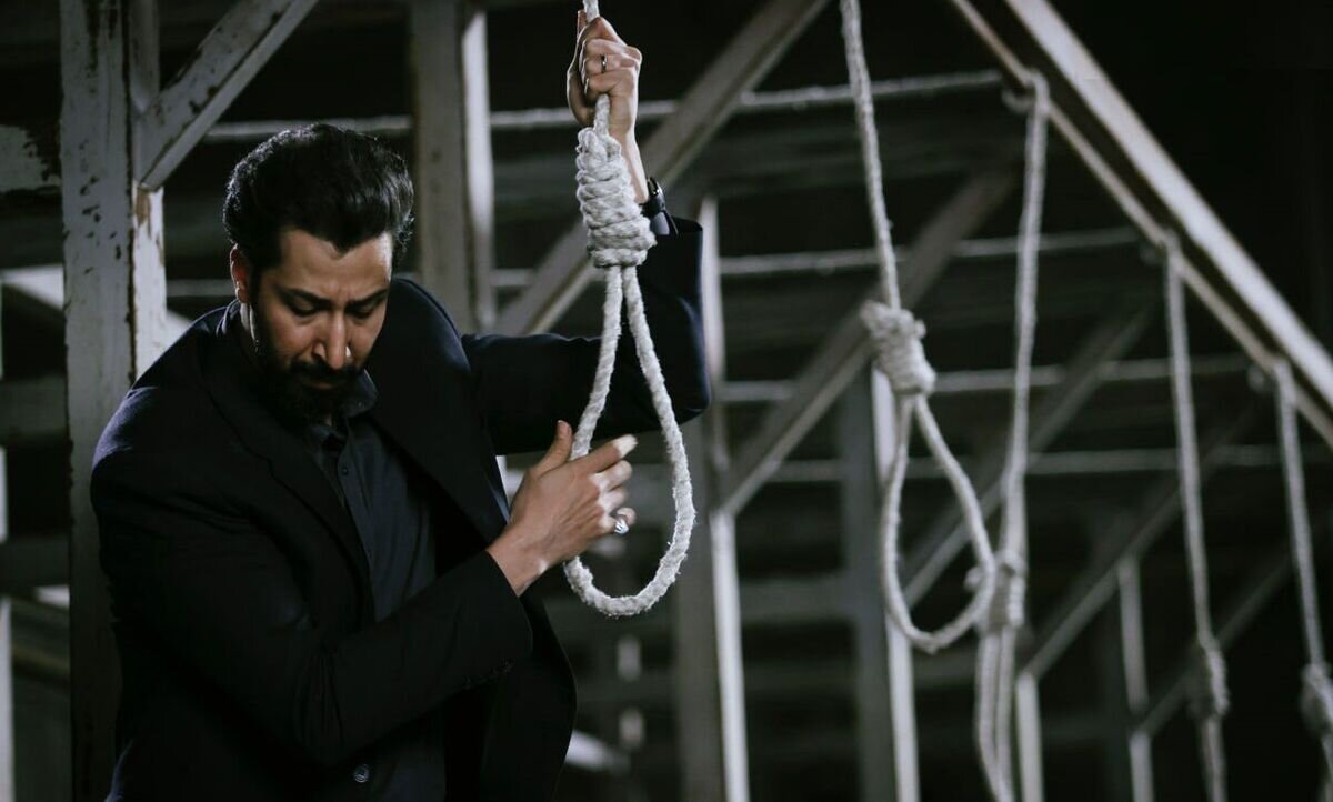 کسب اعتماد به نفس و سهیم شدن درد واقعی مهاجران با پوشیدن لباس افغانی