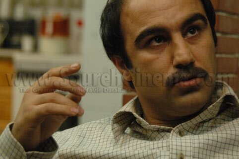 محسن تنابنده در چهارمین فیلم خود در 32 سالگی حضور دارد. سال 1385/ عکاسی