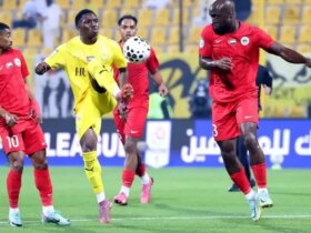 شاگردان فرهاد مجیدی با 2 اخراج شکست خوردند 8 شاگردان فرهاد مجیدی با 2 اخراج شکست خوردند