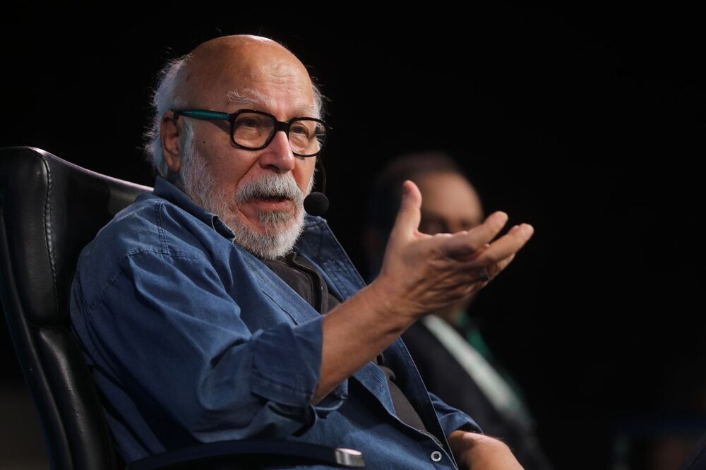 چرا علیرضا داودنژاد این روزها بازیگری را تجربه می کند؟