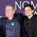 مراسم اهدای جوایز 2026 به دلیل جنجال سندرم تورت مختل شد/ عذرخواهی مجری روی صحنه