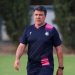 محمد نوازی استقلال به نیمکت بازگشت