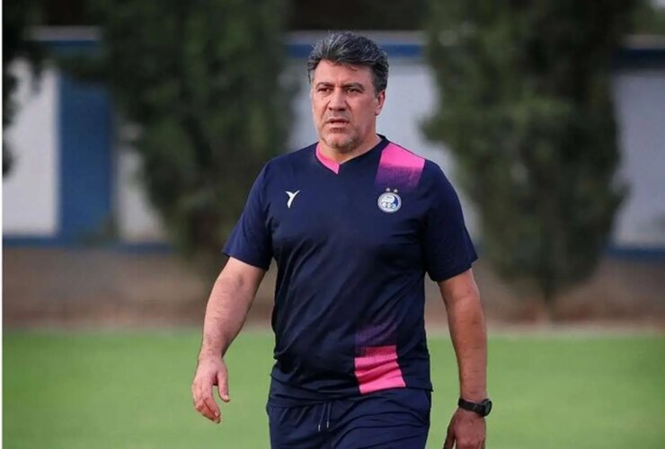 محمد نوازی استقلال به نیمکت بازگشت