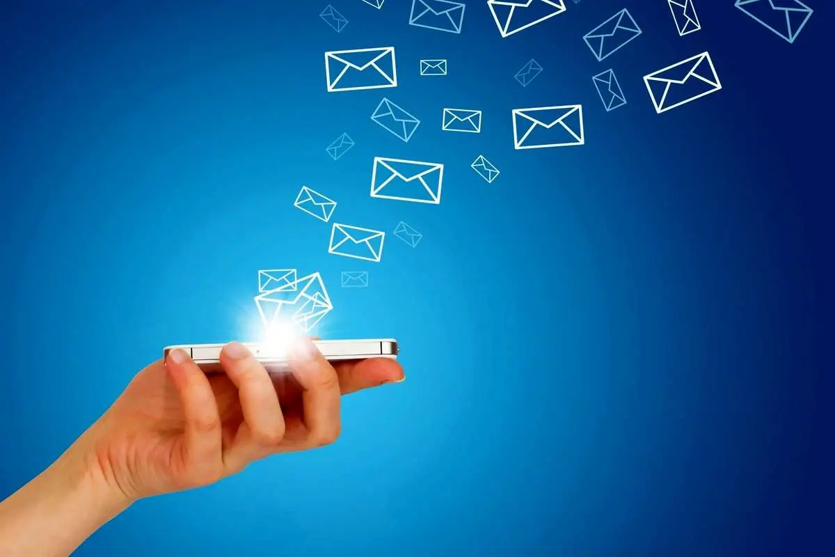 ماجرای ارسال پیامک های عجیب و غریب به مردم