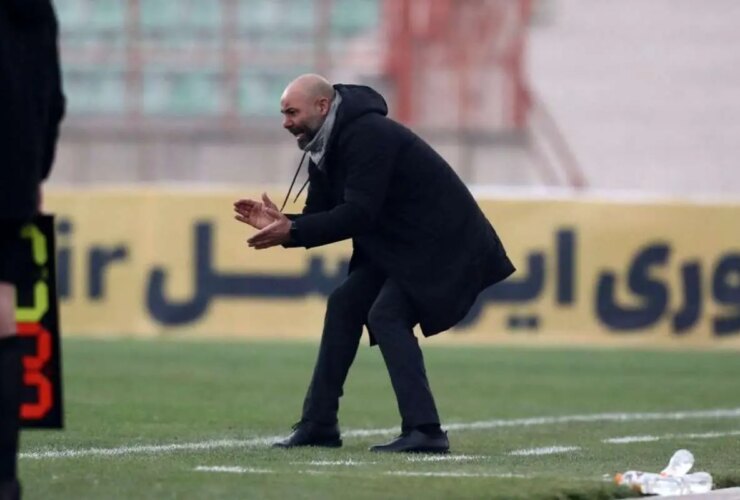 مربی ترک، دستیار سهراب در استقلال