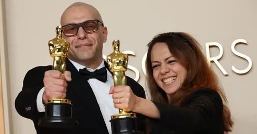 اعتراض کیهان: به این دو نفر پول دادید که فیلم بسازید، اسکار بگیرید و به مخالفان بپیوندید؟ 1 اعتراض کیهان: به این دو نفر پول دادید که فیلم بسازید، اسکار بگیرید و به مخالفان بپیوندید؟