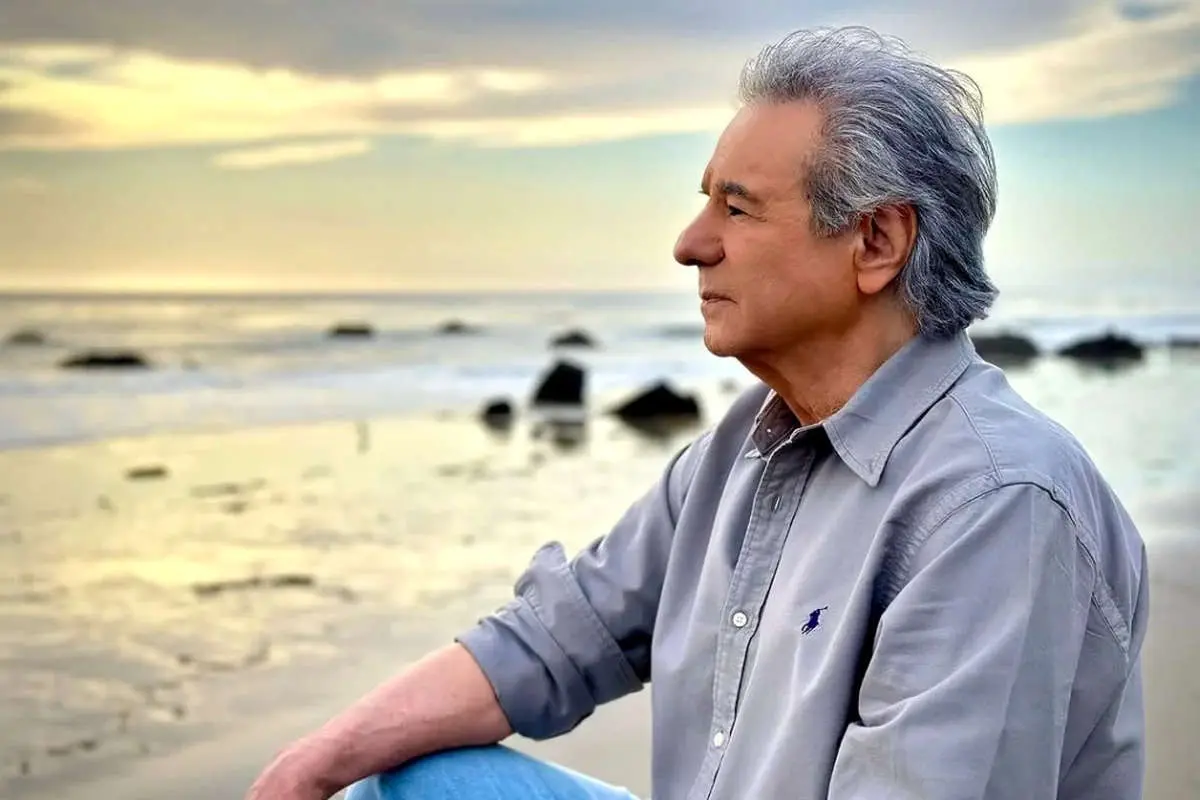 وضعیت سلامتی عارف خواننده مشهور نگران کننده است