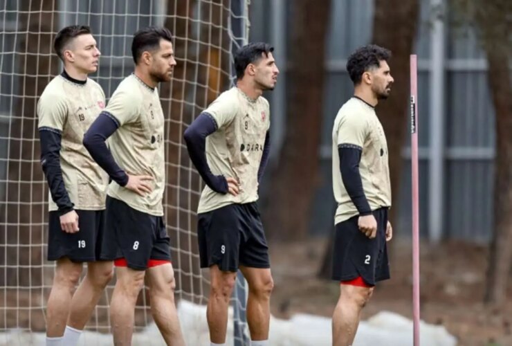 شگفتی بزرگ اسمار در ترکیب پرسپولیس مقابل ذوب آهن 26 شگفتی بزرگ اسمار در ترکیب پرسپولیس مقابل ذوب آهن