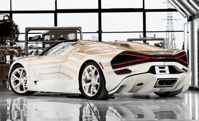 Bugatti Mistral La Perle Rare