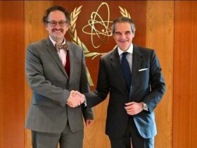 گروسی و کریستوفر یو