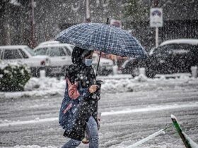 بارش برف و باران در تهران/لازم است از سفرهای غیرضروری پرهیز شود 13 بارش برف و باران در تهران/لازم است از سفرهای غیرضروری پرهیز شود