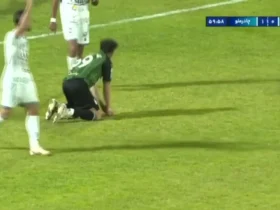 برای دیدن؛ خلاصه بازی خیبر 0 - چادرملو 2 8 برای دیدن؛ خلاصه بازی خیبر 0 - چادرملو 2