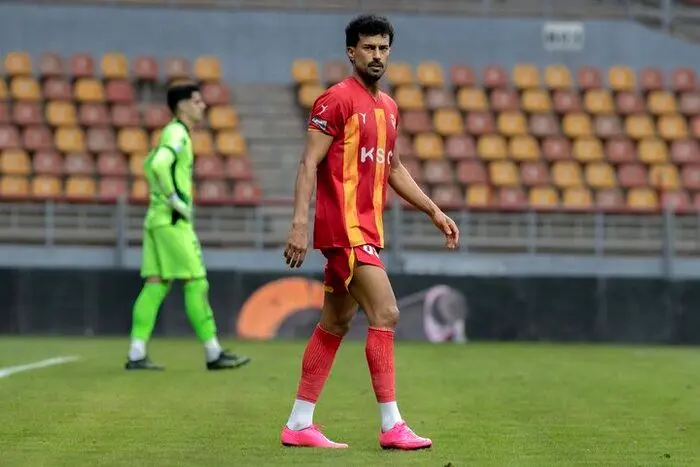 برای صالح و آریا خط و امضا کن. نسخه ای متفاوت از فولاد رامن