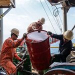 تحریم ها با درآمدهای نفتی چه کرد؟