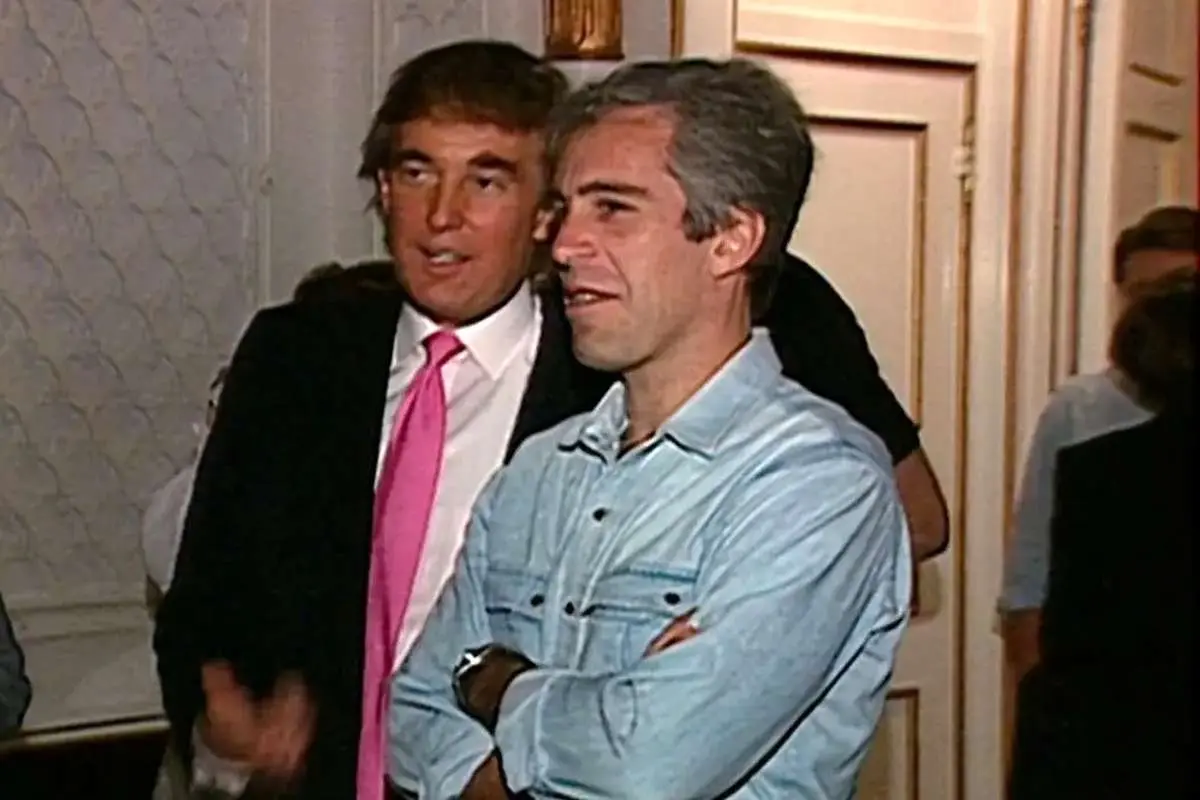 ترامپ: با اپستین دوست نبودم/اکثریت دموکرات ها به جزیره اپشتین رفتند