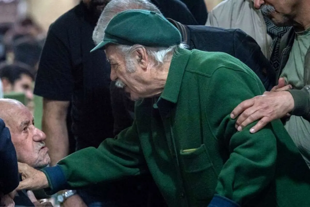 تصاویر; استاد بازيكنان در مراسم بزرگداشت خود اداي احترام كردند