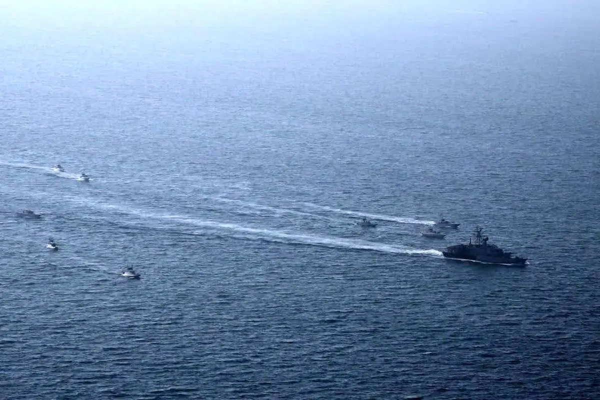     تصاویری از رزمایش سپاه پاسداران انقلاب اسلامی در تنگه هرمز