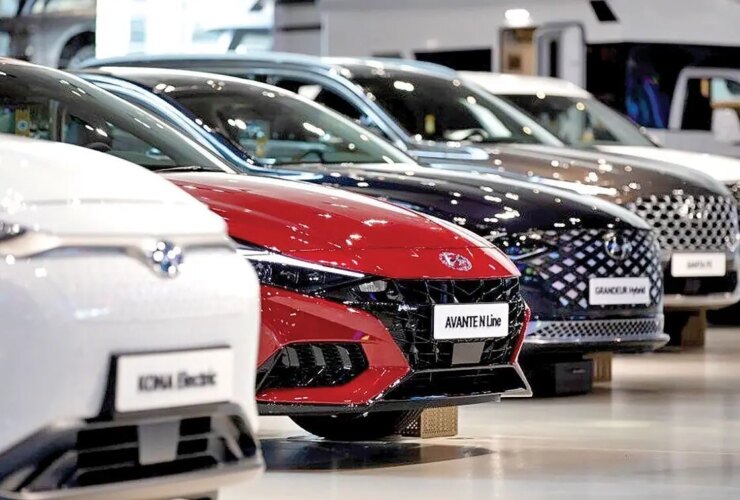ثبت نام خودروهای وارداتی؛ 1.8 میلیارد سود با خرید تویوتا