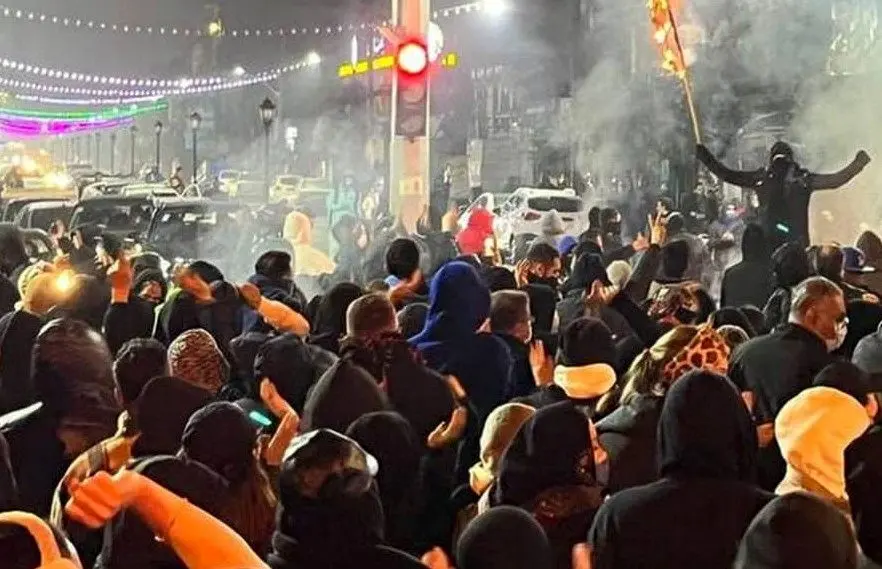 حرکات بدعتی را که برخی ضروری می دانند، ریشه کن کنید