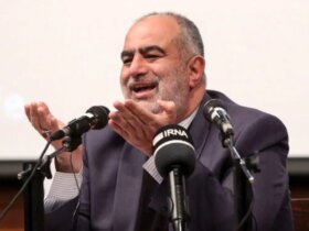 حسام الدین آشنا: مذاکره غیرمستقیم یعنی جنگ!