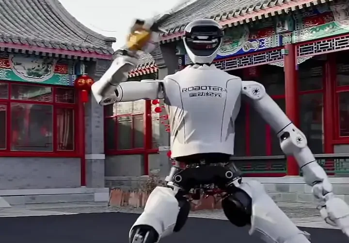 حصار باشکوه ربات انسان نما