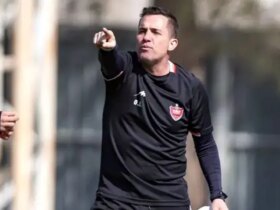 در پی جنجال اخیر پرسپولیس پیام اسمار از لیورپول با شعار! 8 در پی جنجال اخیر پرسپولیس پیام اسمار از لیورپول با شعار!