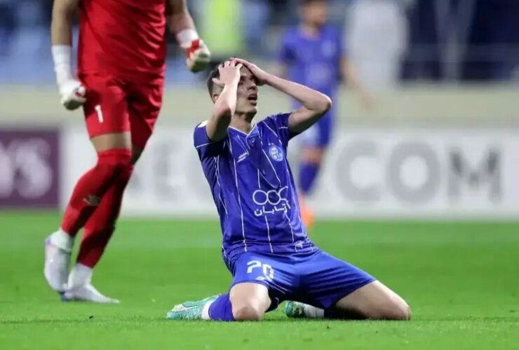 دومین جام ساپینتو از هوا پرواز کرد. خداحافظ آسیا!