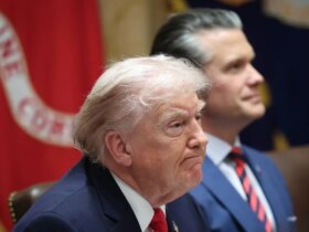 دکترین مونرو در مورد کت و شلوار ترامپ