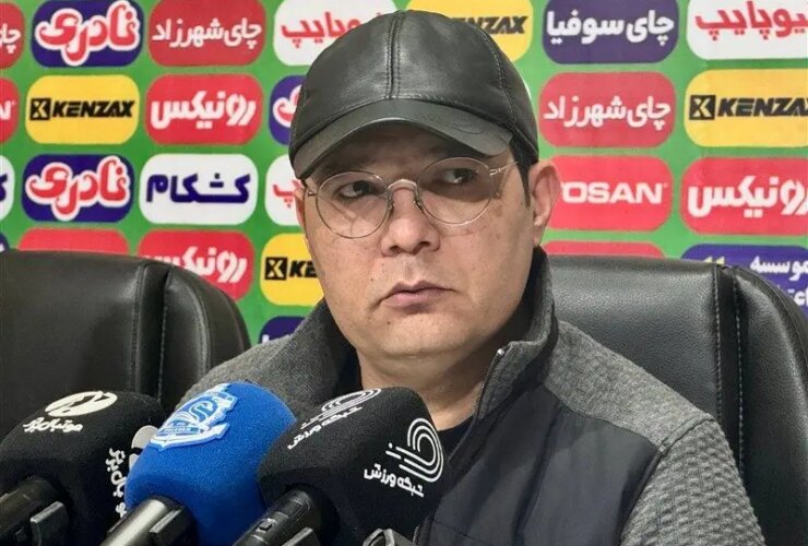 ربیعی: خطای پنالتی روی اسماعیلی فر 37 ربیعی: خطای پنالتی روی اسماعیلی فر