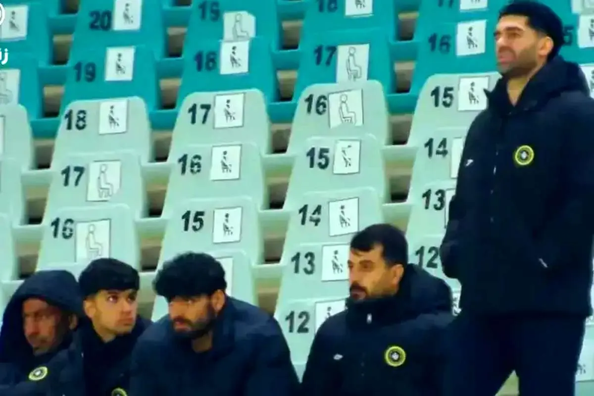 ستاره استقلال روی سکوهای نقش جهان