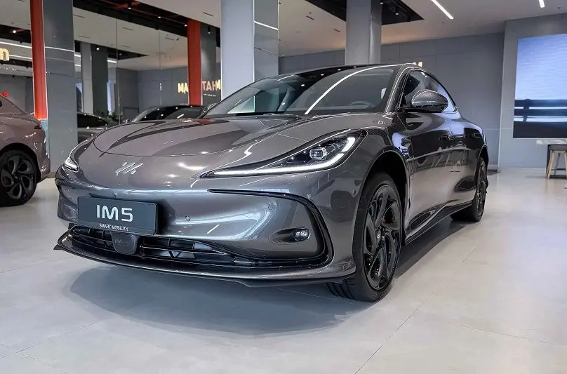 سدان IM5; سریعترین رقیب بی ام و هونگچی از راه رسید