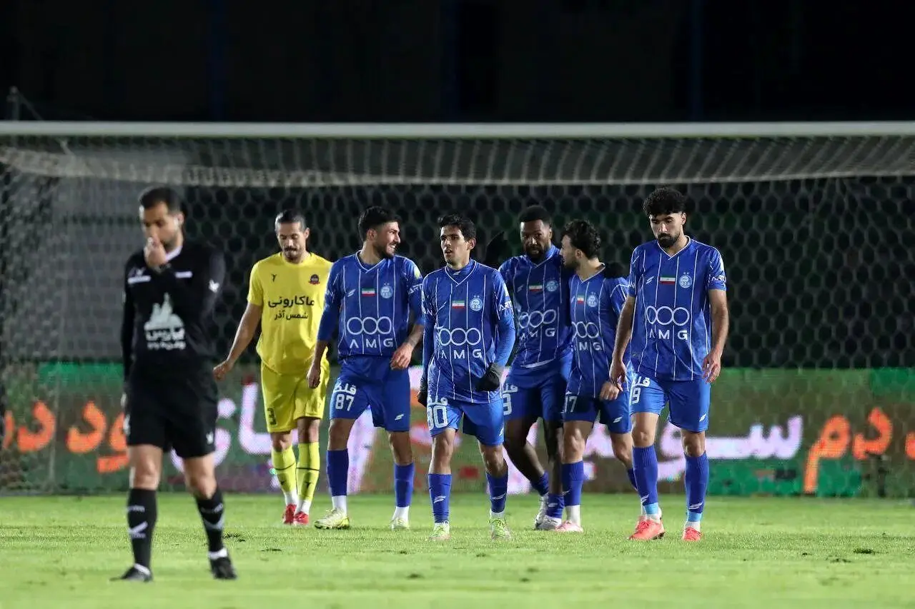 سرکشی سهراب پس از تغییر استقلال؛ پشت صحنه چه خبر است آقای مدیر؟! 1 سرکشی سهراب پس از تغییر استقلال؛ پشت صحنه چه خبر است آقای مدیر؟!