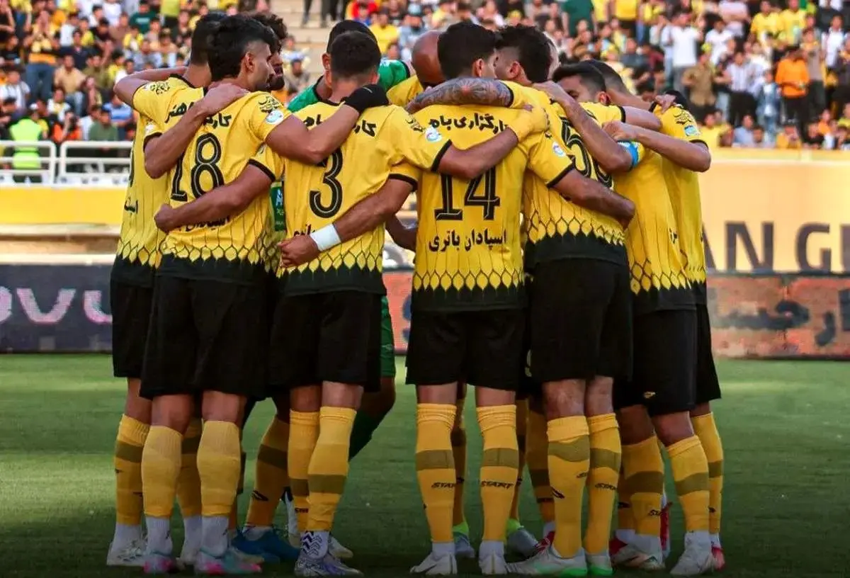 سپاهان - الاهلی; آسیا و وضعیت عجیب میزبانی