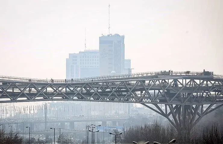 شاخص آلودگی هوای تهران امروز یکشنبه 12 اسفند / غلبه PM2.5 در آسمان تهران