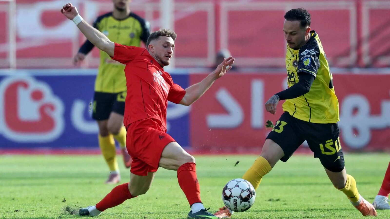 شوک به سپاهان پس از باخت مقابل تراکتورسازی؛ سانچز از ایران رفت!