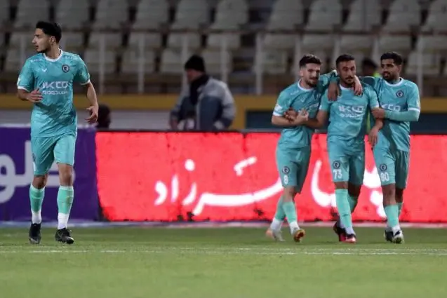 شکست استقلال بعد از 16 سال ما را خوشحال کرد