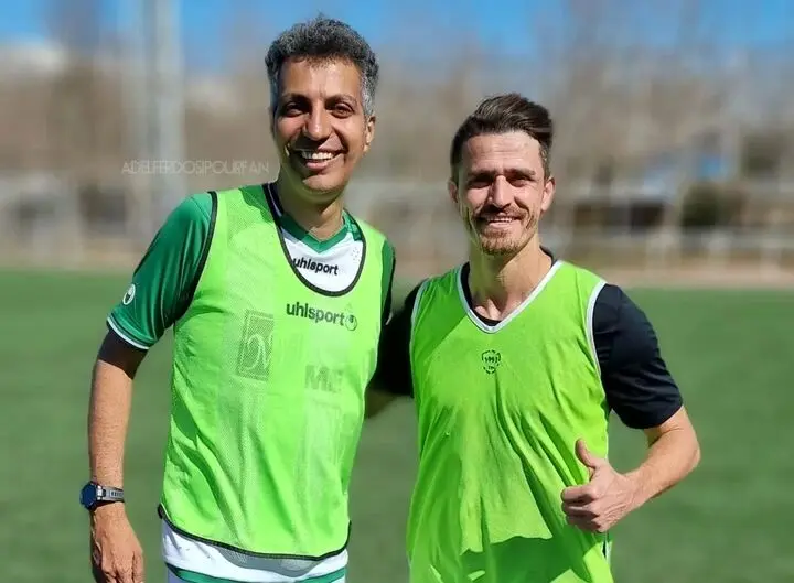 عادل فردوسی پور غایب، واریا اضافه شد! 1 عادل فردوسی پور غایب، واریا اضافه شد!