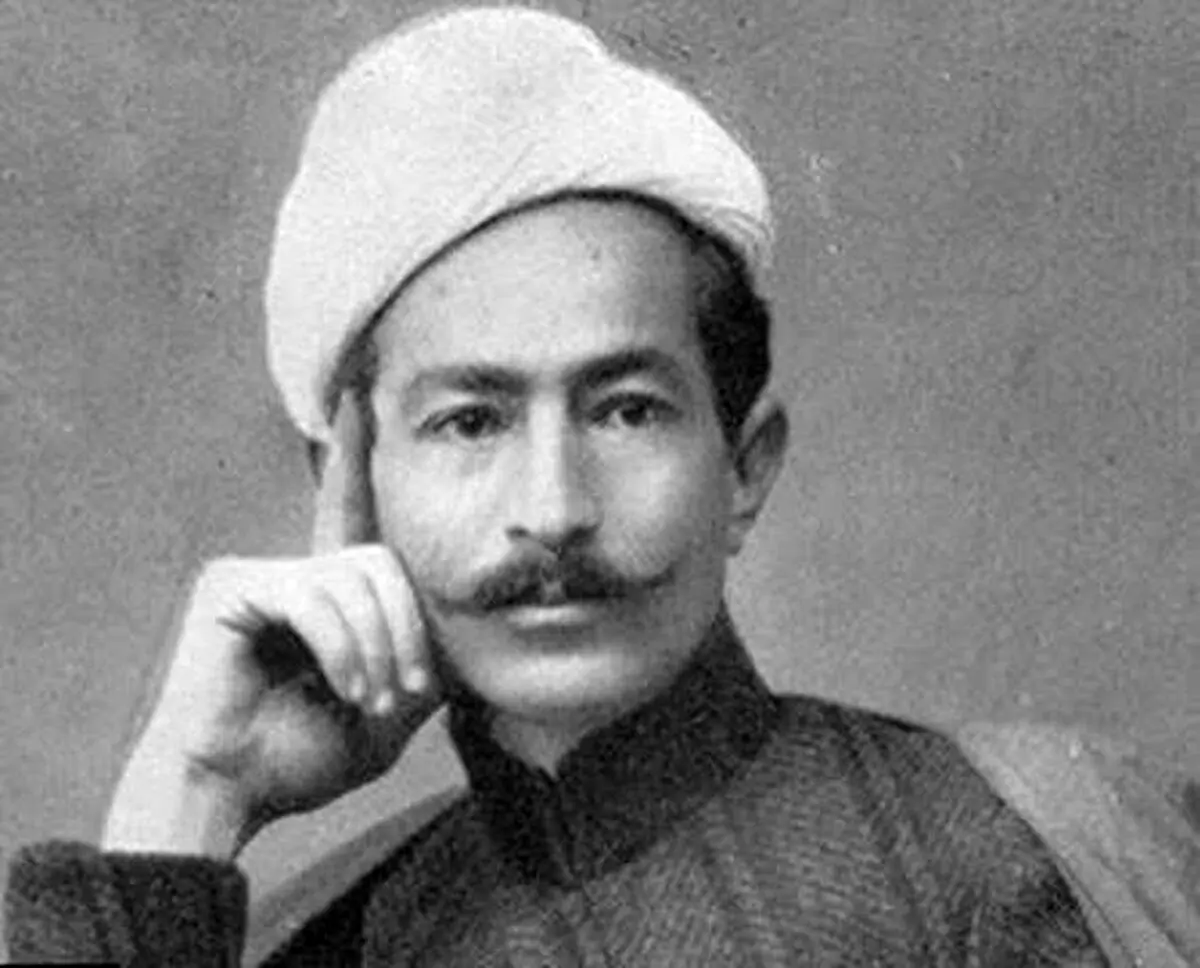 عارف قزوینی; داستان زندگی عارف و جنگ او با ایرج میرزا