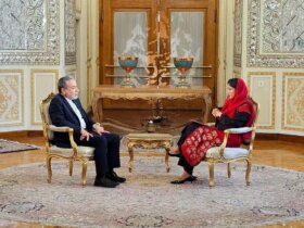 عراقچی: اگر آمریکا حمله کند، پایگاه هایش در منطقه هدف مشروع خواهد بود