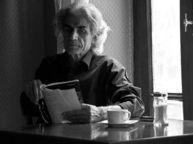 علی بابا چاهی; دیگر شاعران اندیشه ایرانی 9 علی بابا چاهی; دیگر شاعران اندیشه ایرانی