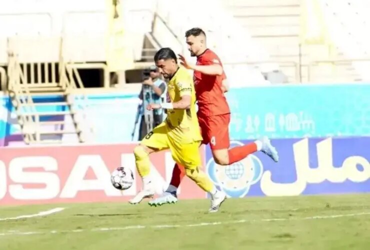 فجرسپاسی با نتیجه 2 بر 1 مقابل تراکتور پیروز شد. برنده دوباره غول را کشت!