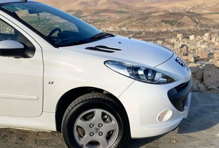 قیمت محصولات ایران خودرو 1404 کاهش یافت/ پژو 207 65 میلیونی در بازار امروز پنجشنبه 16 اسفند.