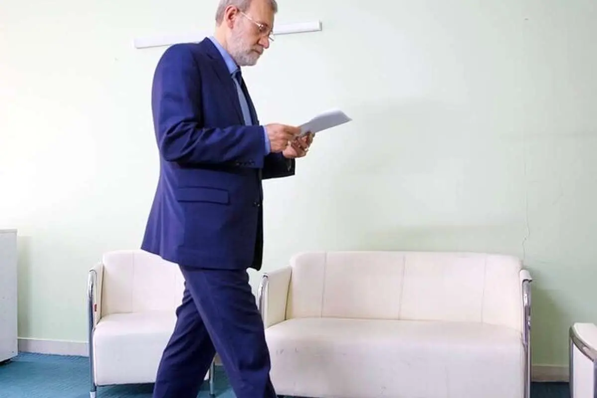 لاریجانی عازم مسقط شد/برنامه های دبیر شورای عالی امنیت ملی عمان